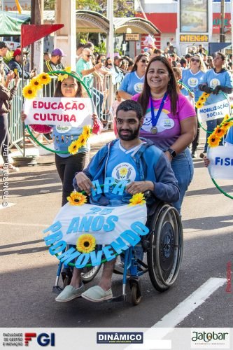 Desfile-Civico-Militar-emociona-e-atrai-multidao-no-aniversario-de-130-anos-de-Jatai-131
