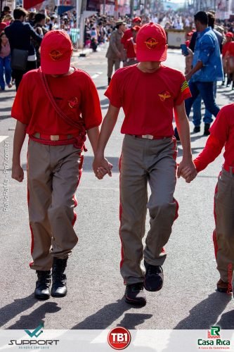 Desfile-Civico-Militar-emociona-e-atrai-multidao-no-aniversario-de-130-anos-de-Jatai-132 (1) (1)