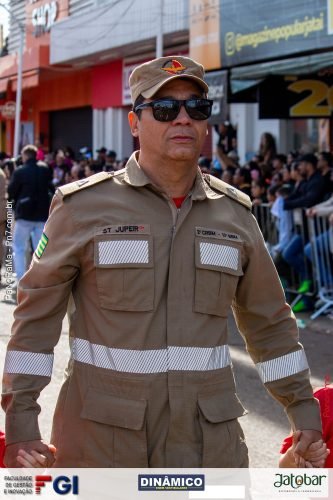 Desfile-Civico-Militar-emociona-e-atrai-multidao-no-aniversario-de-130-anos-de-Jatai-135 (1) (1)