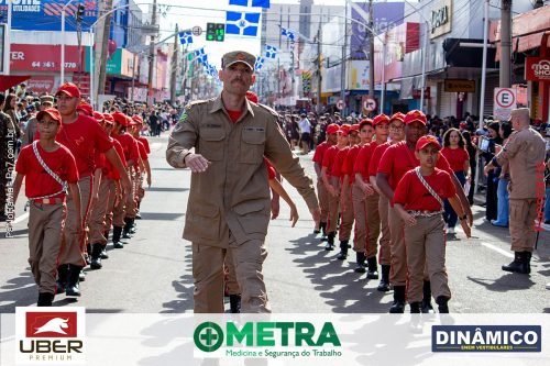 Desfile-Civico-Militar-emociona-e-atrai-multidao-no-aniversario-de-130-anos-de-Jatai-137 (1) (1)