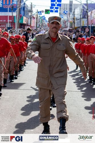 Desfile-Civico-Militar-emociona-e-atrai-multidao-no-aniversario-de-130-anos-de-Jatai-139 (1) (1)