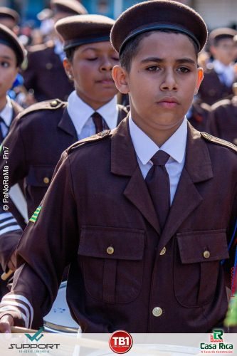 Desfile-Civico-Militar-emociona-e-atrai-multidao-no-aniversario-de-130-anos-de-Jatai-141 (1) (1) (1)