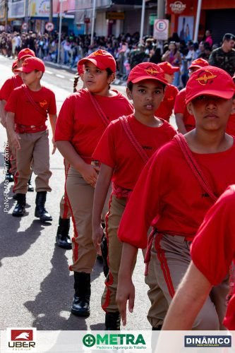 Desfile-Civico-Militar-emociona-e-atrai-multidao-no-aniversario-de-130-anos-de-Jatai-145 (1) (1)