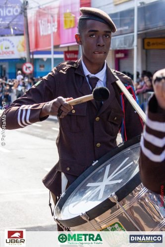 Desfile-Civico-Militar-emociona-e-atrai-multidao-no-aniversario-de-130-anos-de-Jatai-146 (1) (1) (1)