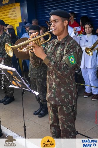 Desfile-Civico-Militar-emociona-e-atrai-multidao-no-aniversario-de-130-anos-de-Jatai-147 (1) (1) (1)