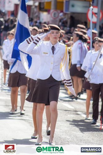 Desfile-Civico-Militar-emociona-e-atrai-multidao-no-aniversario-de-130-anos-de-Jatai-149 (1) (1)