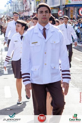 Desfile-Civico-Militar-emociona-e-atrai-multidao-no-aniversario-de-130-anos-de-Jatai-168 (1) (1)