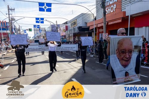 Desfile-Civico-Militar-emociona-e-atrai-multidao-no-aniversario-de-130-anos-de-Jatai-200