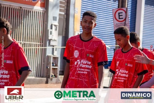 Desfile-Civico-Militar-emociona-e-atrai-multidao-no-aniversario-de-130-anos-de-Jatai-208 (1)