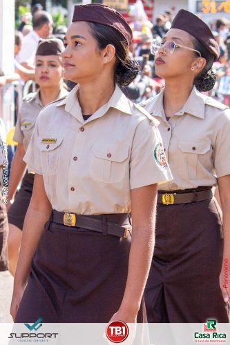 Desfile-Civico-Militar-emociona-e-atrai-multidao-no-aniversario-de-130-anos-de-Jatai-208 (1) (1)