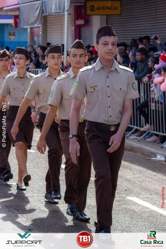 Desfile-Civico-Militar-emociona-e-atrai-multidao-no-aniversario-de-130-anos-de-Jatai-212 (1) (1)