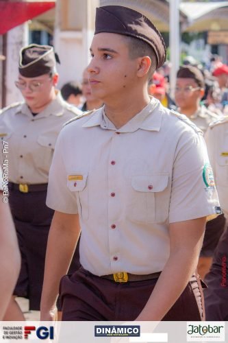 Desfile-Civico-Militar-emociona-e-atrai-multidao-no-aniversario-de-130-anos-de-Jatai-216 (1) (1)