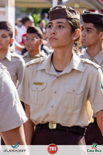 Desfile-Civico-Militar-emociona-e-atrai-multidao-no-aniversario-de-130-anos-de-Jatai-217 (1) (1)