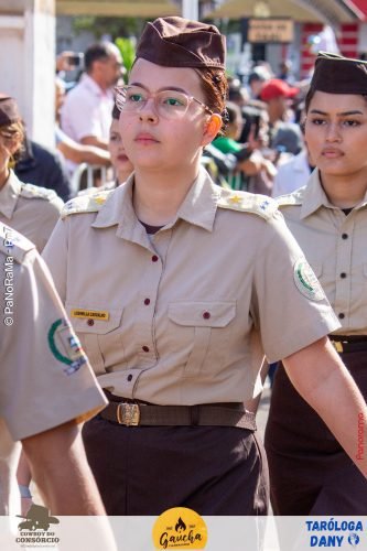 Desfile-Civico-Militar-emociona-e-atrai-multidao-no-aniversario-de-130-anos-de-Jatai-220 (1) (1)
