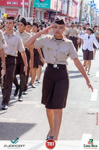 Desfile-Civico-Militar-emociona-e-atrai-multidao-no-aniversario-de-130-anos-de-Jatai-232 (1) (1)