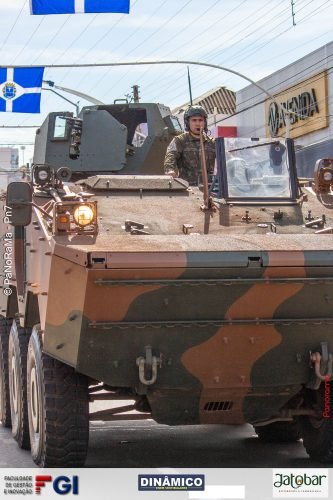 Desfile-Civico-Militar-emociona-e-atrai-multidao-no-aniversario-de-130-anos-de-Jatai-232 (1) (1) (1)