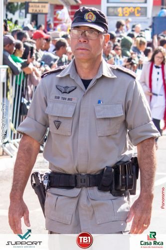 Desfile-Civico-Militar-emociona-e-atrai-multidao-no-aniversario-de-130-anos-de-Jatai-242 (1) (1)