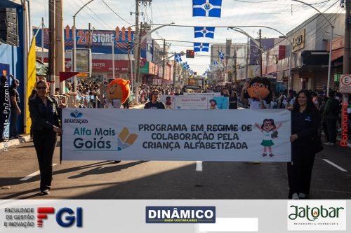 Desfile-Civico-Militar-emociona-e-atrai-multidao-no-aniversario-de-130-anos-de-Jatai-256