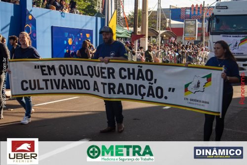 Desfile-Civico-Militar-emociona-e-atrai-multidao-no-aniversario-de-130-anos-de-Jatai-265