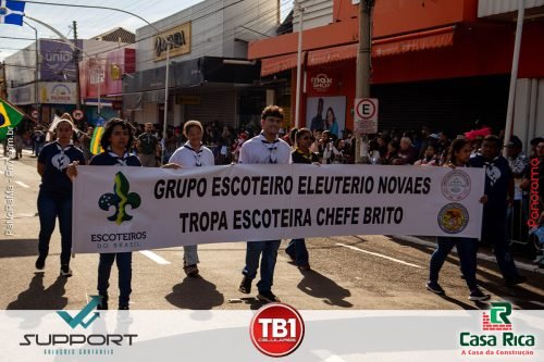 Desfile-Civico-Militar-emociona-e-atrai-multidao-no-aniversario-de-130-anos-de-Jatai-279 (1)