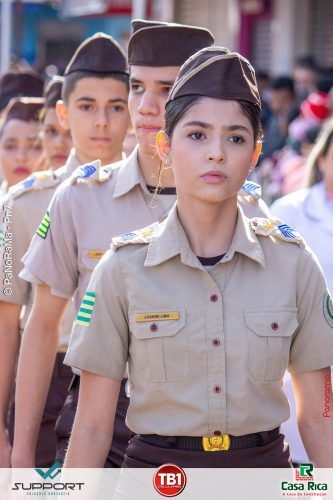 Desfile-Civico-Militar-emociona-e-atrai-multidao-no-aniversario-de-130-anos-de-Jatai-45 (1) (1) (1)