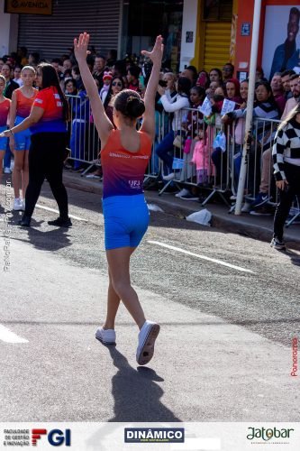 Desfile-Civico-Militar-emociona-e-atrai-multidao-no-aniversario-de-130-anos-de-Jatai-4 (1) (1)