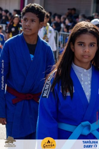 Desfile-Civico-Militar-emociona-e-atrai-multidao-no-aniversario-de-130-anos-de-Jatai-50 (1) (1)