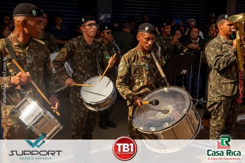 Desfile-Civico-Militar-emociona-e-atrai-multidao-no-aniversario-de-130-anos-de-Jatai-53 (1) (1) (1)