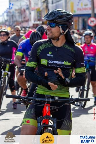 Desfile-Civico-Militar-emociona-e-atrai-multidao-no-aniversario-de-130-anos-de-Jatai-65 (1) (1)