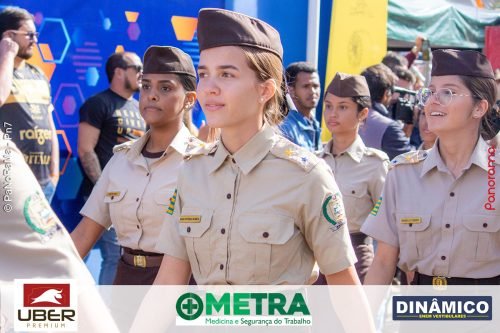 Desfile-Civico-Militar-emociona-e-atrai-multidao-no-aniversario-de-130-anos-de-Jatai-6 (1) (1) (1)