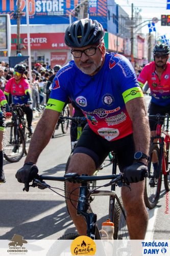Desfile-Civico-Militar-emociona-e-atrai-multidao-no-aniversario-de-130-anos-de-Jatai-70 (1) (1)