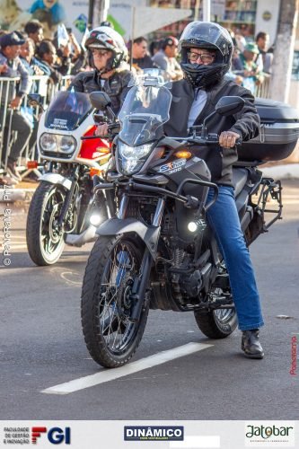 Desfile-Civico-Militar-emociona-e-atrai-multidao-no-aniversario-de-130-anos-de-Jatai-71