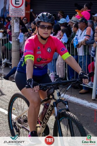 Desfile-Civico-Militar-emociona-e-atrai-multidao-no-aniversario-de-130-anos-de-Jatai-72 (1) (1)