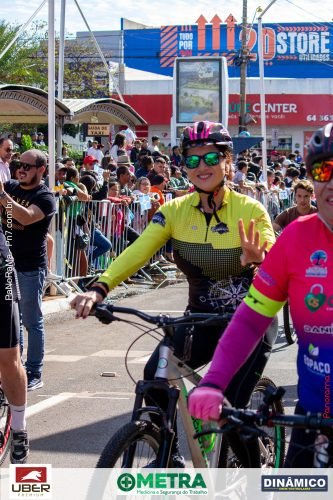 Desfile-Civico-Militar-emociona-e-atrai-multidao-no-aniversario-de-130-anos-de-Jatai-73 (1) (1)