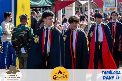 Desfile-Civico-Militar-emociona-e-atrai-multidao-no-aniversario-de-130-anos-de-Jatai-78 (1) (1)