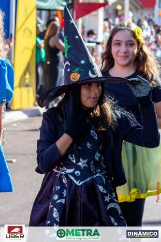 Desfile-Civico-Militar-emociona-e-atrai-multidao-no-aniversario-de-130-anos-de-Jatai-88 (1)