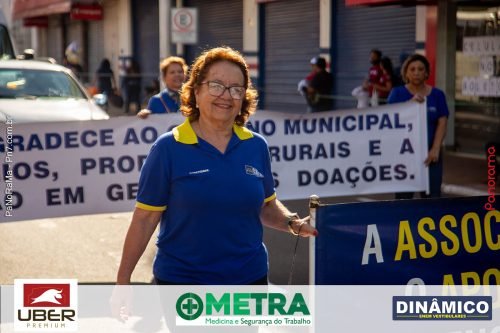Desfile-Civico-Militar-emociona-e-atrai-multidao-no-aniversario-de-130-anos-de-Jatai-92 (1)