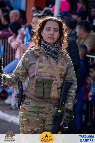 Desfile-Civico-Militar-emociona-e-atrai-multidao-no-aniversario-de-130-anos-de-Jatai-93 (1) (1)