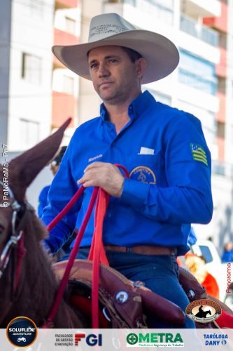 Desfile-dos-Cavaleiros-em-Jatai-104