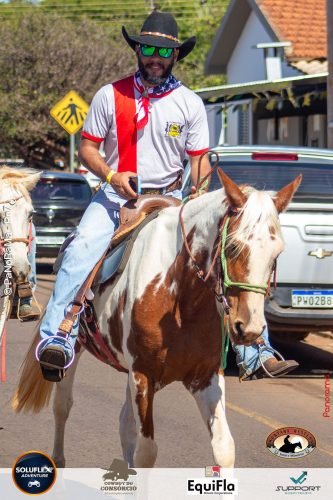 Desfile-dos-Cavaleiros-em-Jatai-226 (1)