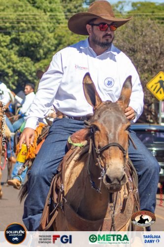 Desfile-dos-Cavaleiros-em-Jatai-257 (1)
