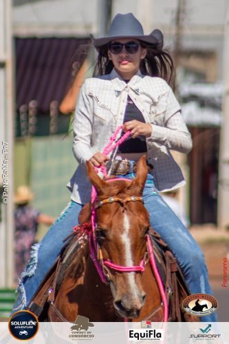 Desfile-dos-Cavaleiros-em-Jatai-325