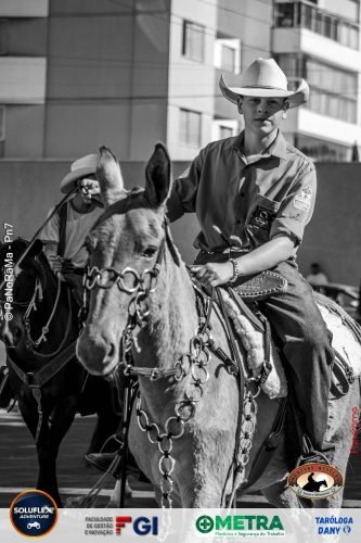 Desfile-dos-Cavaleiros-em-Jatai-53