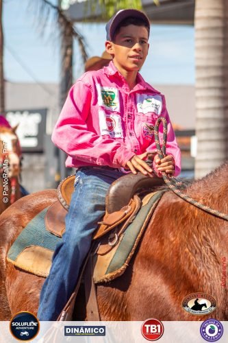 Desfile-dos-Cavaleiros-em-Jatai-63 (1)