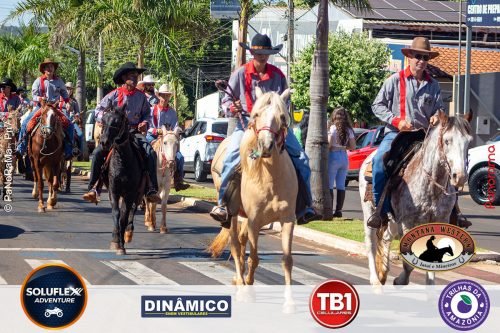 Desfile-dos-Cavaleiros-em-Jatai-87 (1)