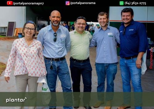 Dia-de-Campo-Plantar-250