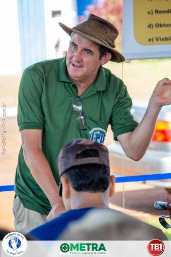 Dia-de-Campo-do-Laboratorio-de-Plantas-Daninhas-na-UFJ-29