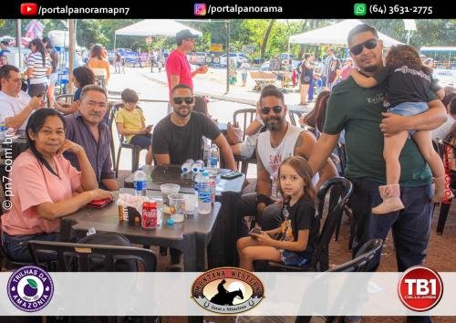 Encontro-de-Carros-Antigos-de-Jatai-pn7-100 (1)