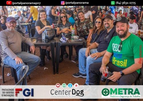 Encontro-de-Carros-Antigos-de-Jatai-pn7-105 (1)