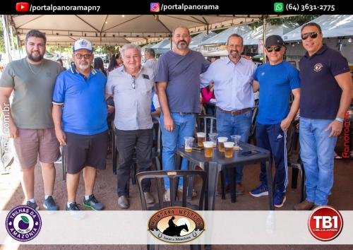 Encontro-de-Carros-Antigos-de-Jatai-pn7-112 (1)